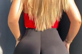 Hot Blonde Ass Twerk