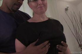Czech mature Nicol G with black lover
