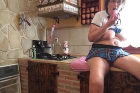 a granny mast in kitchen 2314