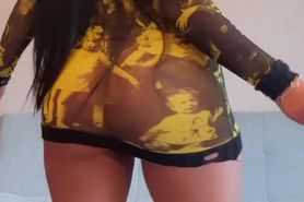 Rubi R0se Twerks Ass in Hallway- 2