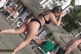 Beach Candid Hot Girl In Thong