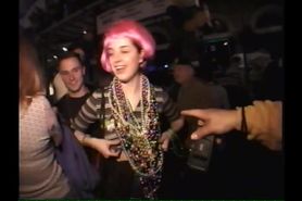 Lisa Cashman wears wig while flashing