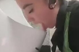 Urinal Slut