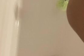 Li1dedjanet Shower Twerk- 2