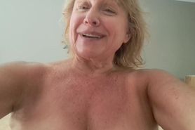 T loves showing her tits