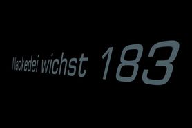 Nackedei wichst 183
