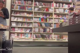 Bookstore Pawg