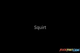 Ebony Webcam Model Squirts