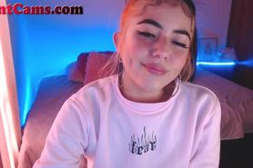 Slutty Teen Spitting Aheago On Webcam