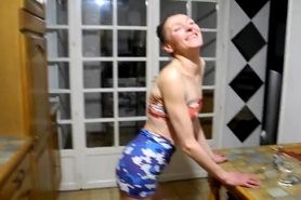 Kat la vide couilles