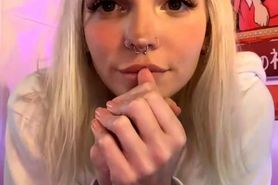 First stream naked gingerbread house making