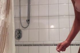 Mystery Girl 1 - Duschen