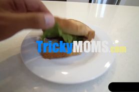 Feeding my frustrated mature stepmothers juicy pussy