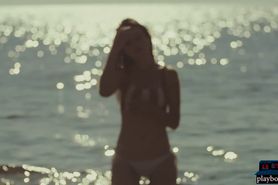 Perfect body MILF model Serena Wood strips outdoor