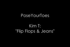 Kim T bare feet and jeans PoseYourToes