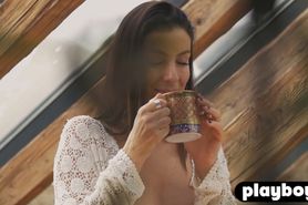 Busty babe MILF shows her big nice tits and sexy body