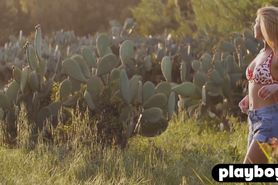 Petite brunette teen babe shows her sexy body outdoor