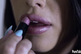 Nasty guy fucks hot MILFs sexy mouth and used her pussy