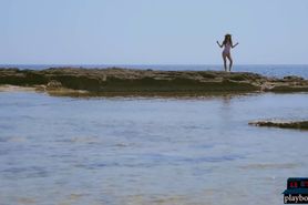 Filipina teen hottie Kit Rysha strips naked outdoor