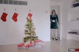 My mature stepmom Cory Chase fulfilled my xmas wish