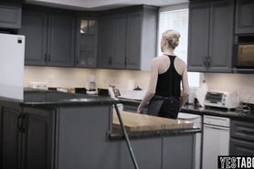 Beeing a nasty housemaid is a honest hardworking life