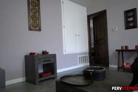 Busty MILF stepmom gave her pussy to a dirty stepson