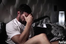 Blonde seduced a husband but he thought about teen