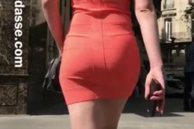Voyeur - Blonde in orange dress