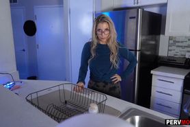 My big round ass MILF stepmom disappointed in dad again