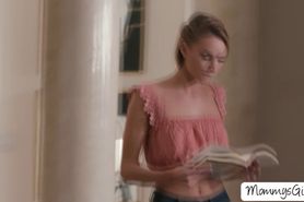 Stepmom Dee teaches stepdaughter Emma Hix how to fuck a