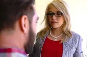 Logan happily bangs MILF Tiffanys cock