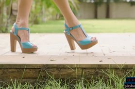 Petite MILF beauty Gloria Sol outdoor striptease porn