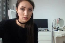 Petite teen dildoing her juicy pussy on webcam