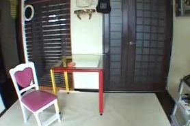 Naomi liebt Fussmassagen