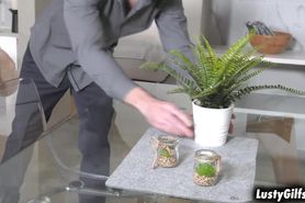 Stud fucks the hell out of the horny cougar Sissy