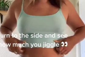 Thick girl bouncing her ass and titties on TikTok