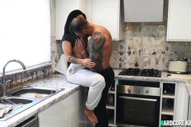 Tattooed BF fucks huge tits girlfriend