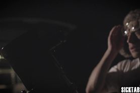 Mysterious big tits babe pleased a naive stranger with 