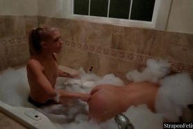 Hot Woman Strapon Pegging Guy In Bath