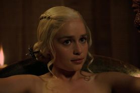 Emilia Clarke Game of Thrones S03E08