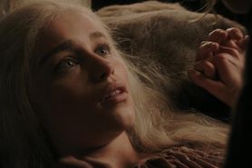 Emilia Clarke Game of Thrones S01E02