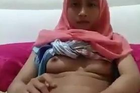 Hijab Hannah Fucking Herself for her Owner