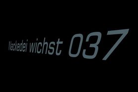 Nackedei wichst 037