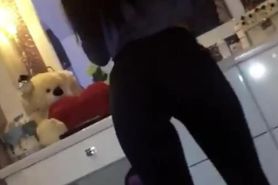 Look at my ass and wank over