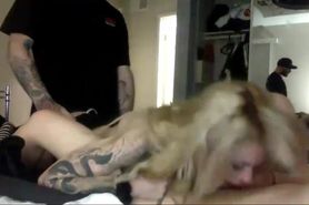 Fucking skinny blonde and her brunette friend on webcam