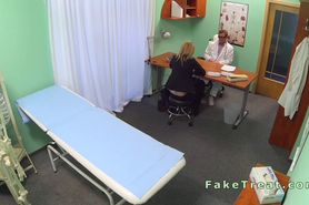 Sales woman banged by doctor in fake hospital