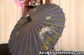 Hot Shemale With Kimono Dress Have a Hard Fuck