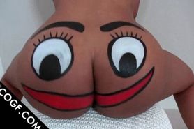 Sexy Choco girlfriend flashing her painted ass