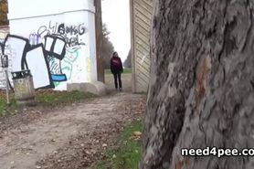 Fresh girls filmed taking a piss in nature