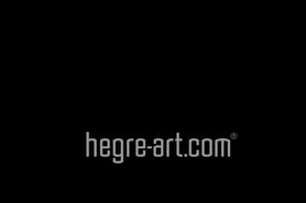 Valerie laat kutje bewonderen